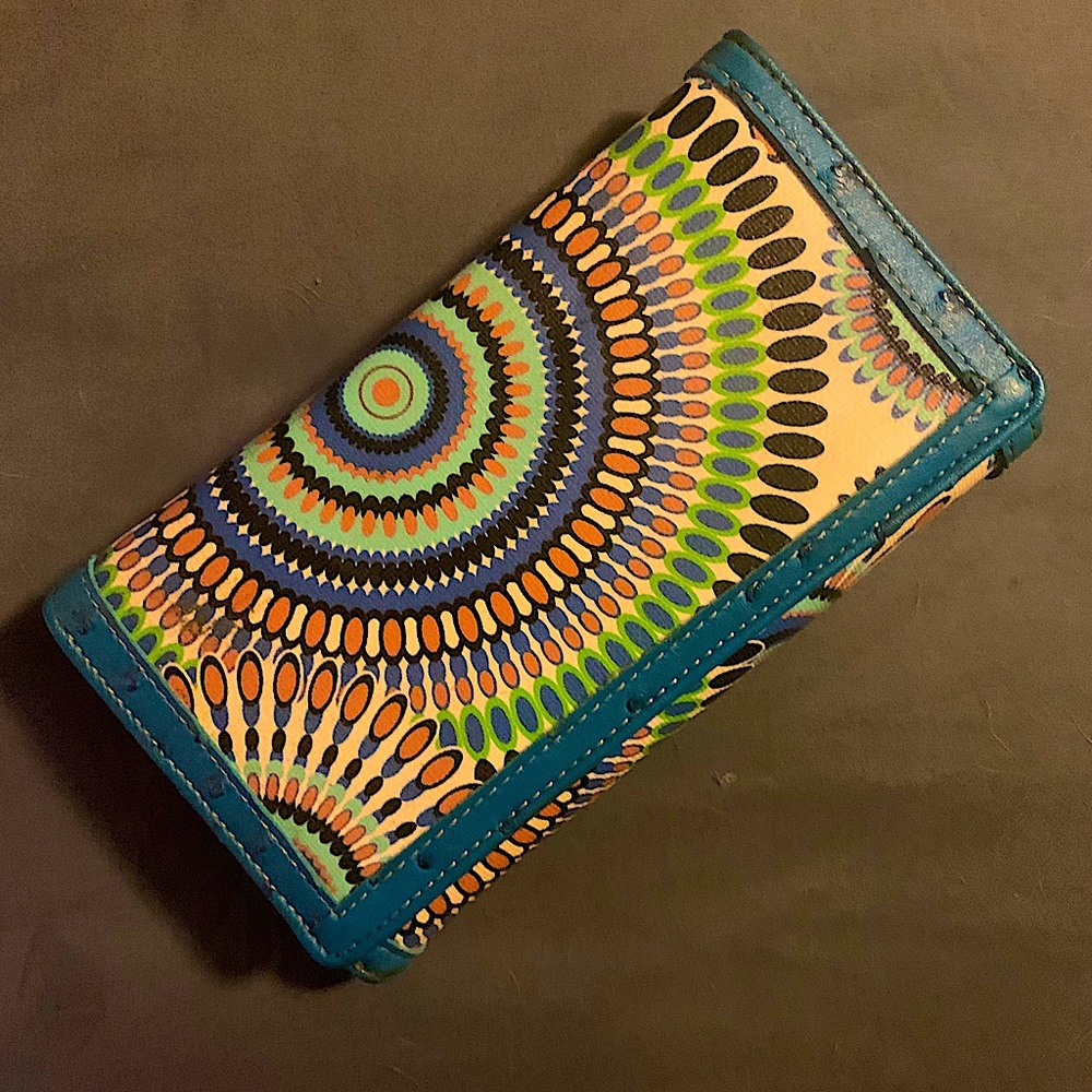 Mandala Geometric Trifold Leatherette Wallet